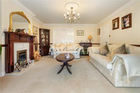 Living Room (3)