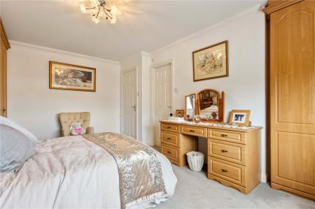 Bedroom 1 (2)