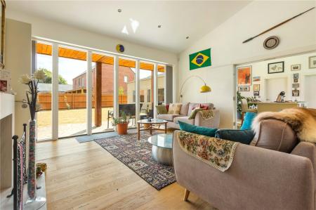 Living Room (3)