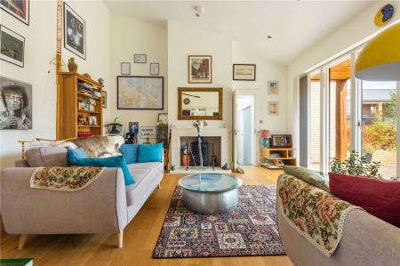 Living Room (2)