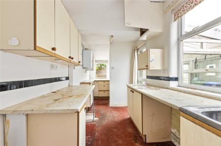 Kitchen (2)