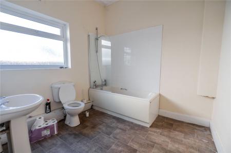 Gff 189 - Bathroom