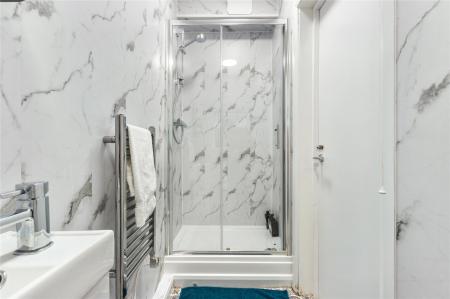 Gf Shower Room (2)