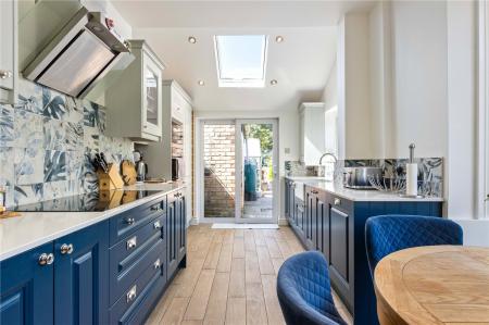 Kitchen (2)