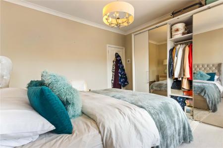 Bedroom 1 (2)