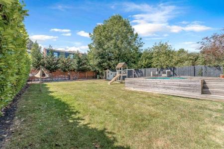 Rear Garden (4)