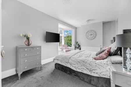 Bedroom 1 (1)