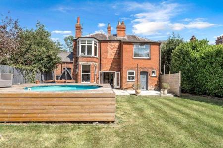 Rear Garden (1)