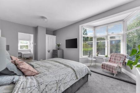Bedroom 1 (2)