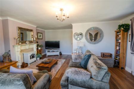 Living Room (2)