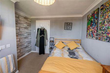 Bedroom 2 (2)