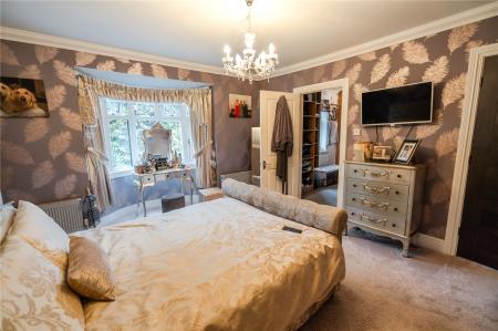 Bedroom 1 (2)