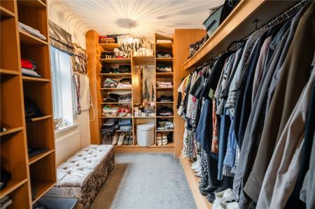 Walk-In Wardrobe