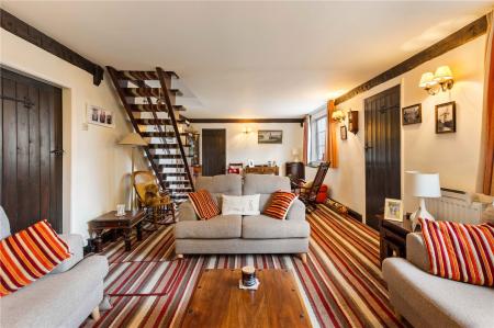 Living Room (3)