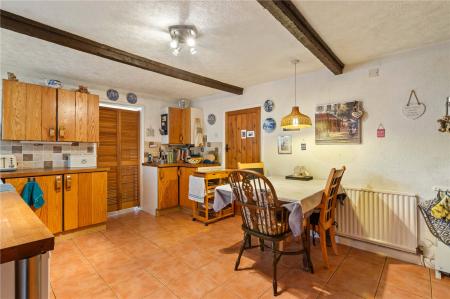 Kitchen (2)