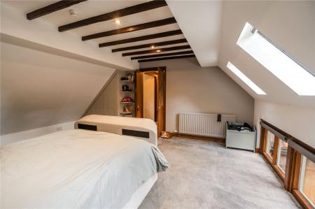 Bedroom 1 (2)