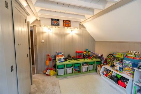 Bedroom 4 (2)