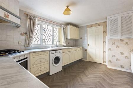 Kitchen (2)