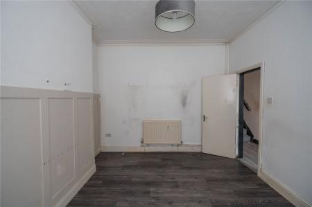 Living Room (2)