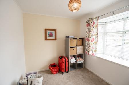 Bedroom 2 (2)