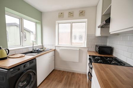 Kitchen (2)