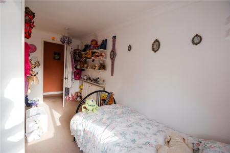 Bedroom 3 (2)