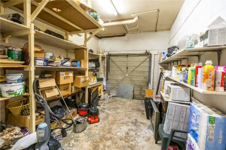 Garage/Store