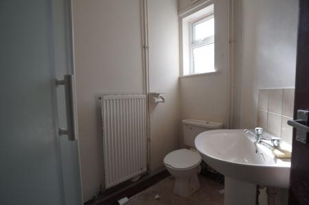 219c shower room