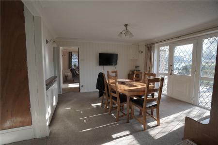 Hall/Dining Area