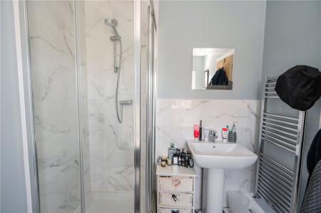 En-Suite (2)
