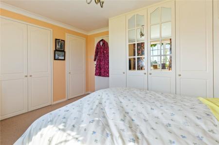 Bedroom 1 (2)