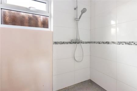 Wet Room (2)