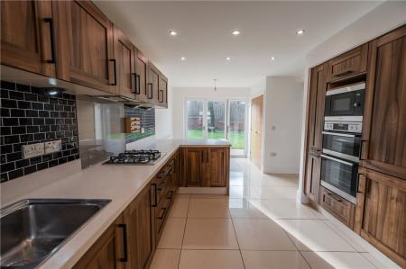 Kitchen-Diner (2)