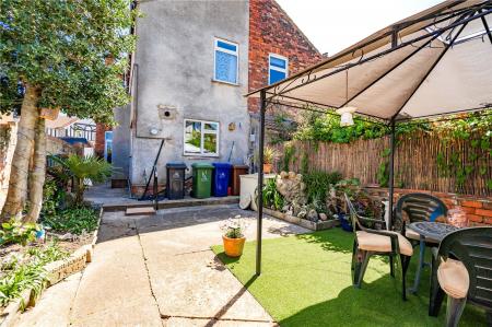 Garden (2)