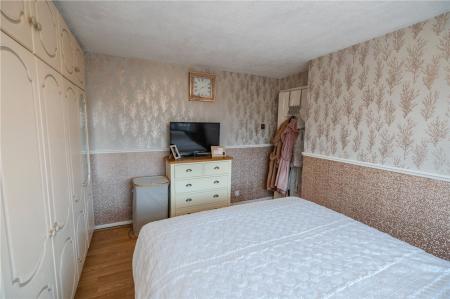 Bedroom 1 (2)