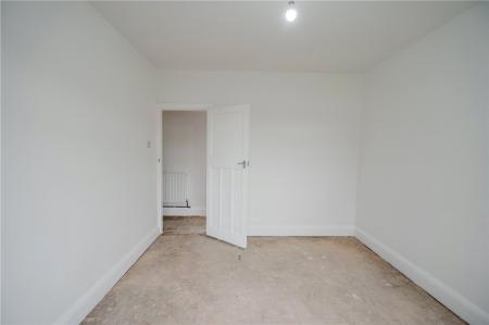 Bedroom 1 (2)