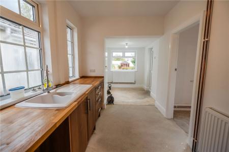 Kitchen (2)