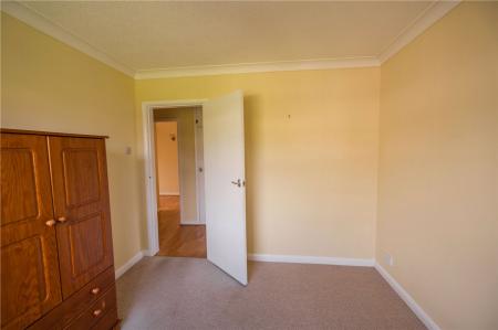 Bedroom 2 (2)