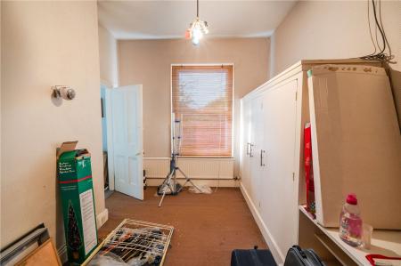 Bedroom 5 (2)