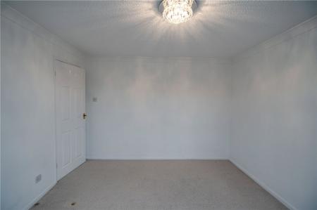 Bedroom 5 (2)
