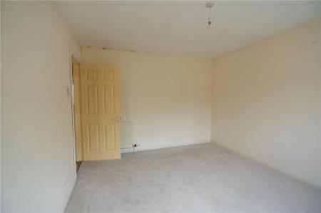 Bedroom 1 (2)