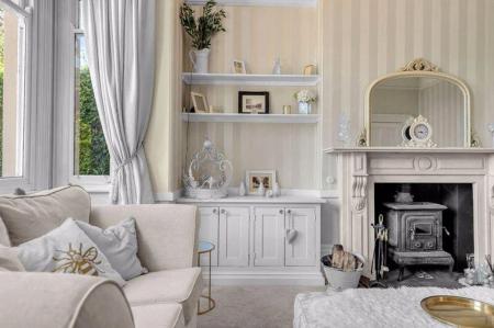 Living Room (2)