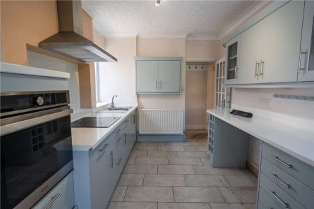 Kitchen (2)