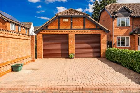 Garage (2)