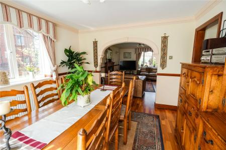 Dining Room (2)