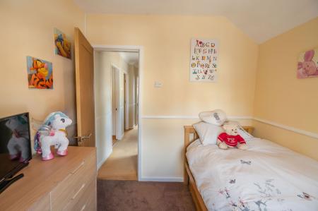 Bedroom 3 (2)