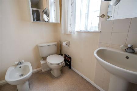 En-Suite (2)