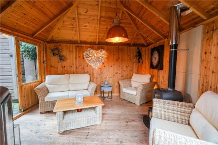 Summerhouse (2)