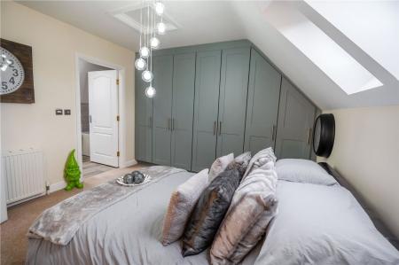 Bedroom 1 (3)
