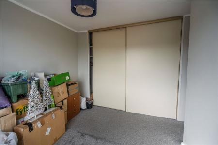 Bedroom 2 (2)
